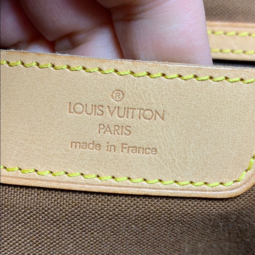 Authentic LOUIS VUITTON MONOGRAM SAC FLANE… - Picture 5 of 16
